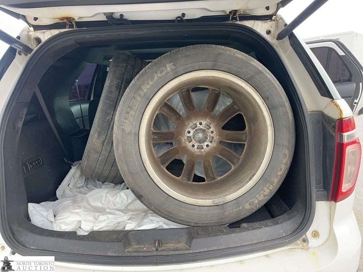 2013-ford-explorer-image-21