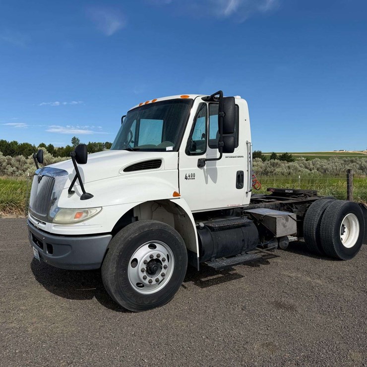 2006 INTERNATIONAL DURASTAR 4400