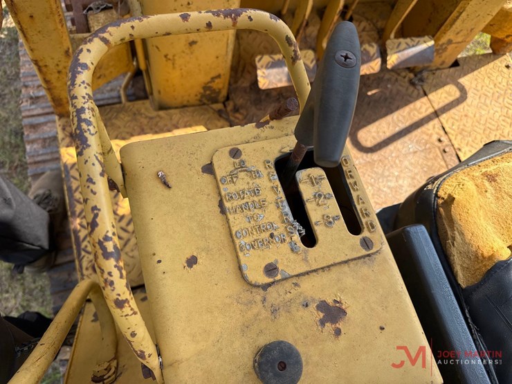 caterpillar-931b-image-19