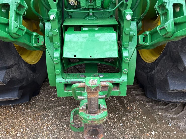 2014-john-deere-8320r-image-47
