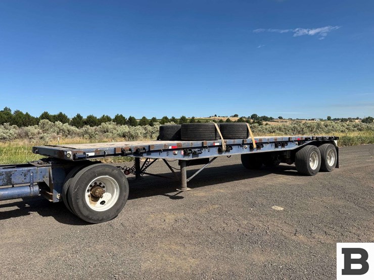 1974-utility-flatbed-image-1