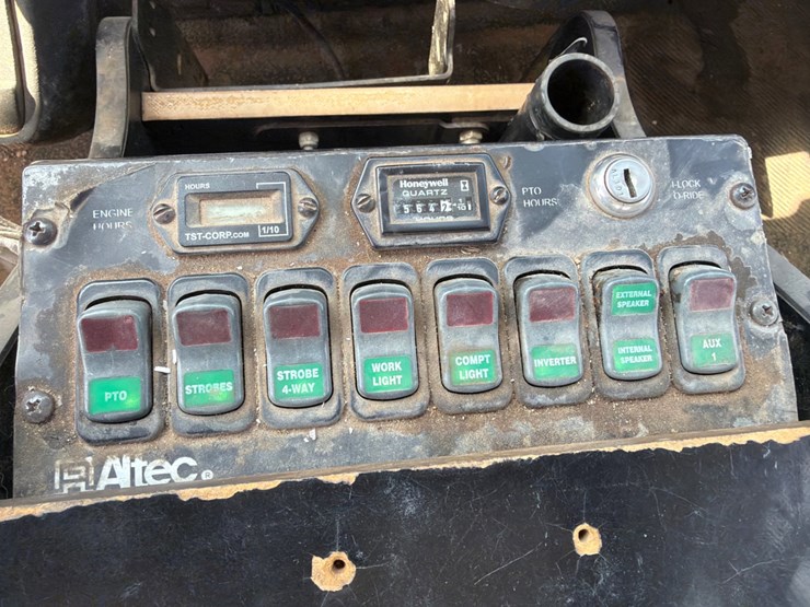 2008-international-workstar-7400-image-12