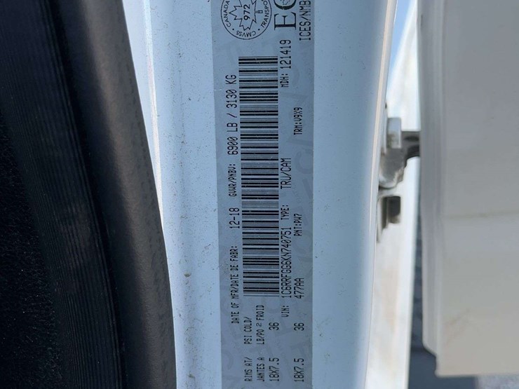 2019-dodge-1500-image-17