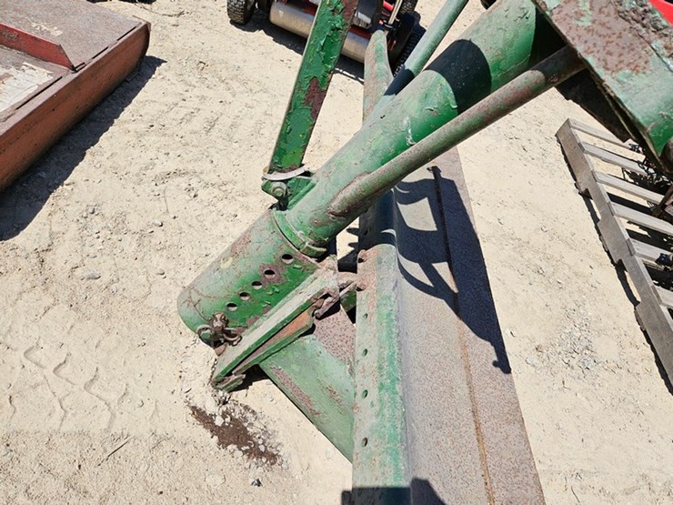 john-deere-8-image-11