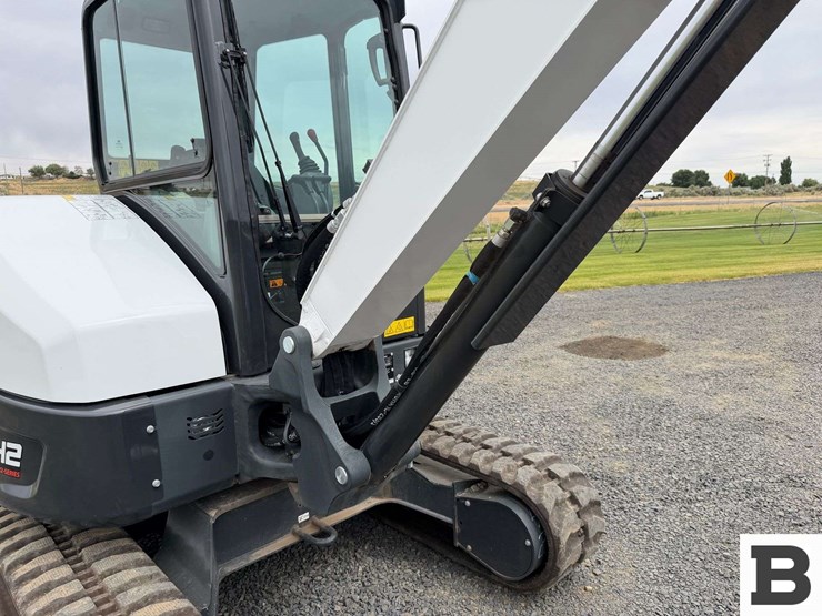2023-bobcat-e42-image-16