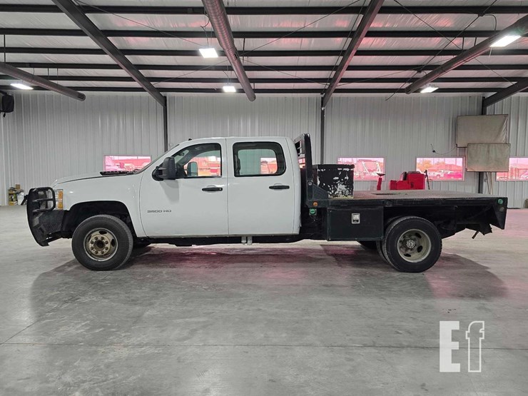 2013-2013-chevrolet-silverado-flatbed-truck-6591-image-5