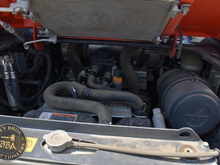 2021-kubota-svl97-2-image-31