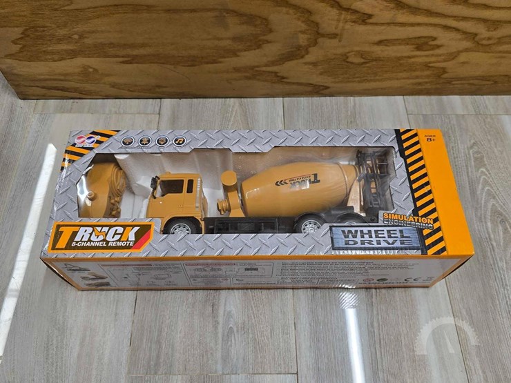 2026-future-remote-control-mixer-truck-toy.-image-1