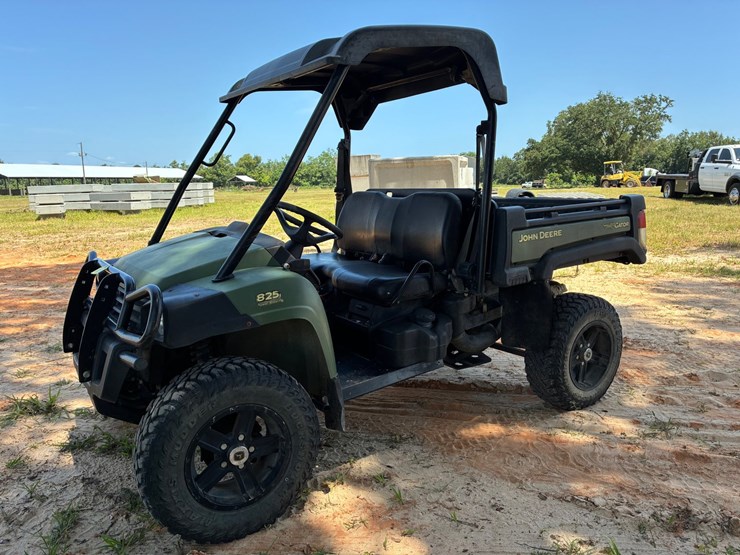 john-deere-gator-image-1