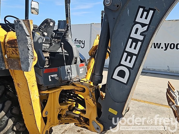 2017-deere-310sl-image-17