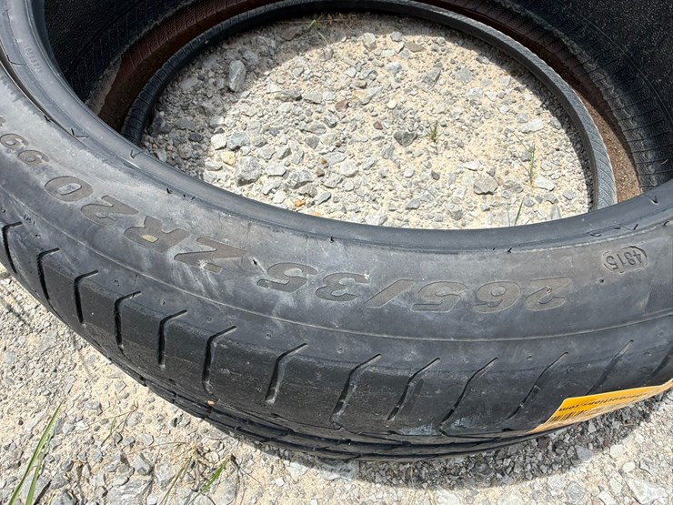 #27578-•-(1)-p-zero-265/35r20-tire-inv#-27578-image-5