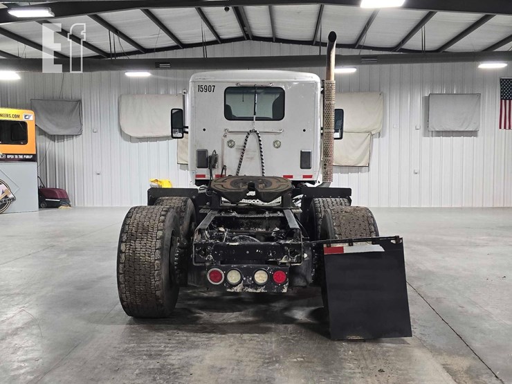 2015-kenworth-t680-image-7