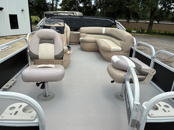 #20293-•-2018-suntracker-pontoon-boat-image-8