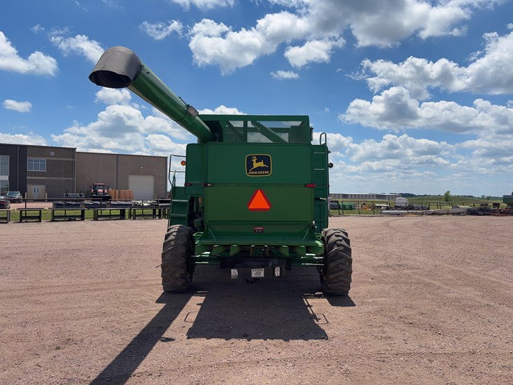 1981-john-deere-8820-image-6