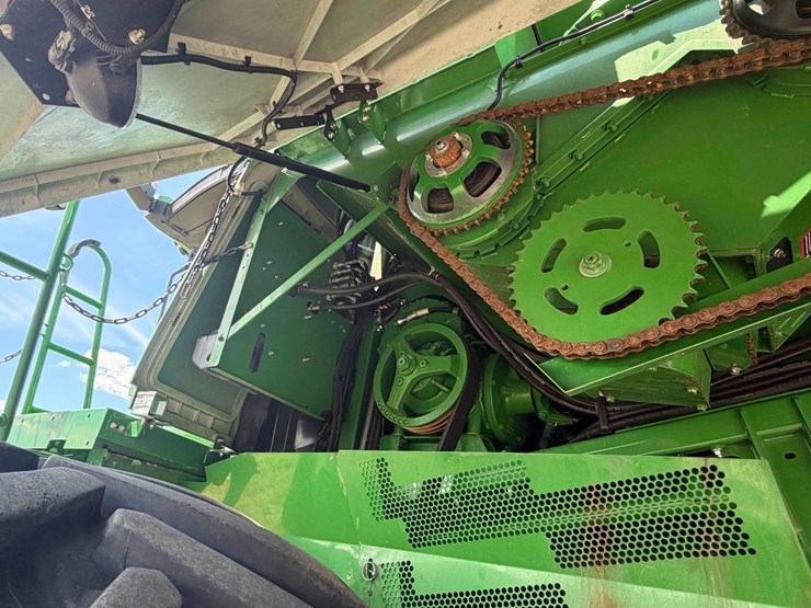 2019-john-deere-s780-image-48
