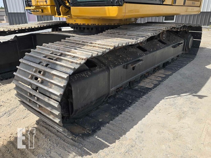 2020-caterpillar-336-image-33
