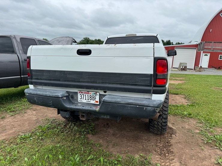 1999-dodge-ram-2500-image-8