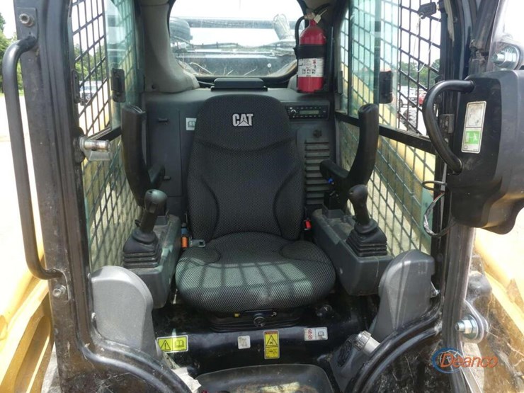 2023-caterpillar-299d3-xe-image-8