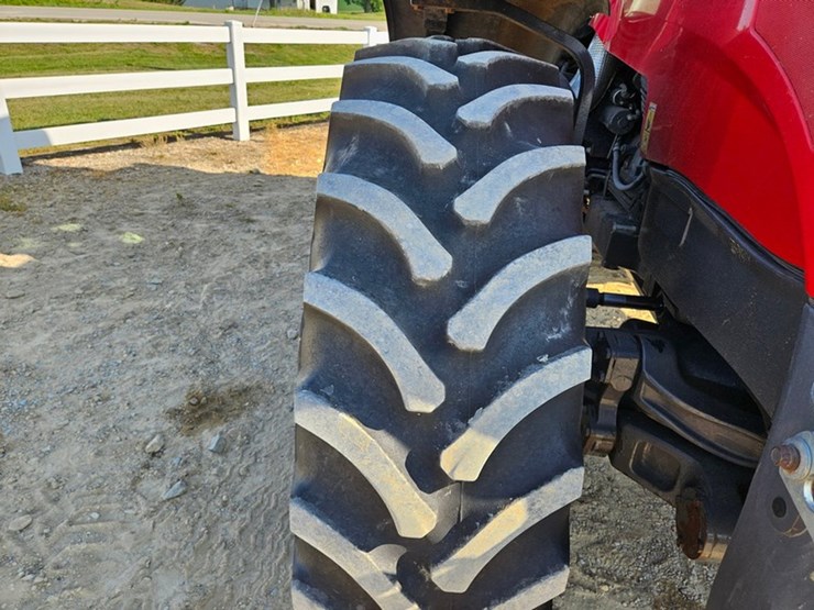 massey-ferguson-7624-image-76