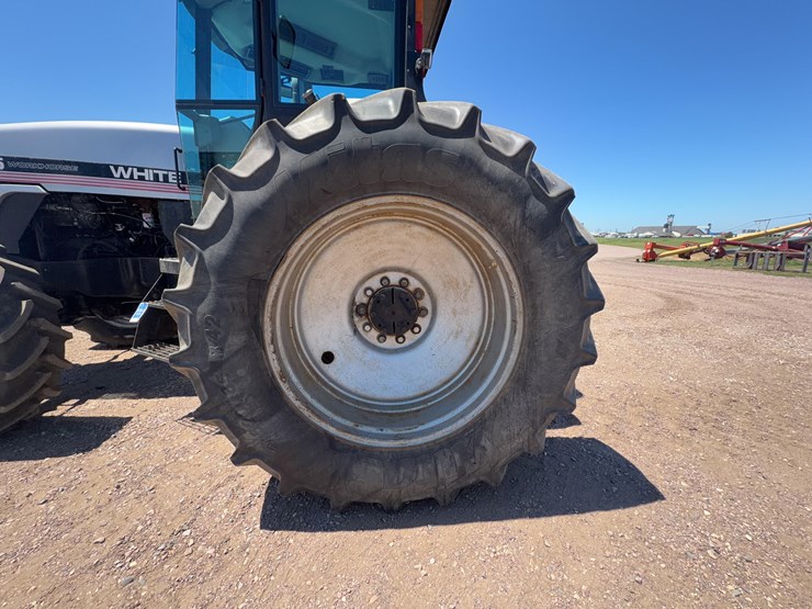 1996-white-6195f-tractor-image-12