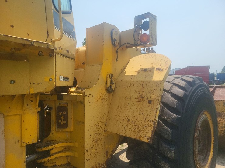 john-deere-744e-pay-loader-image-39