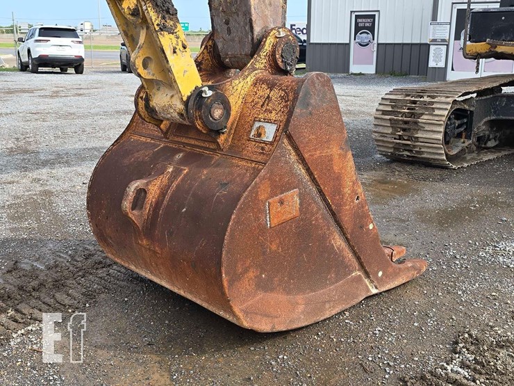 2014-caterpillar-320el-image-11