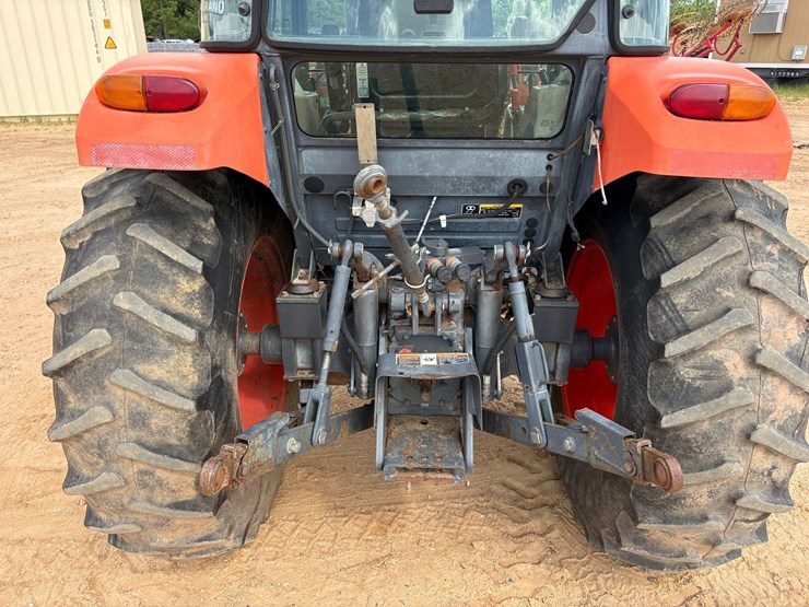 2014-kubota-m6060-image-25