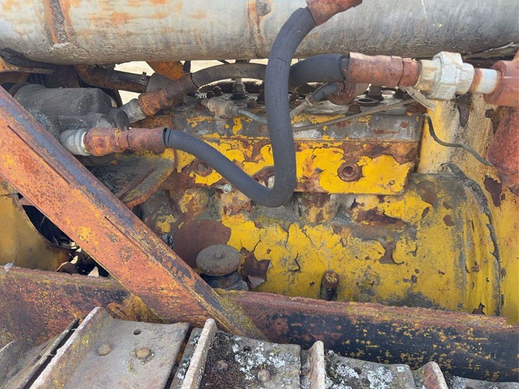caterpillar-ten-image-20
