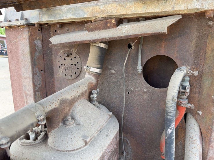 mack-c-cab-dump-truck-image-18