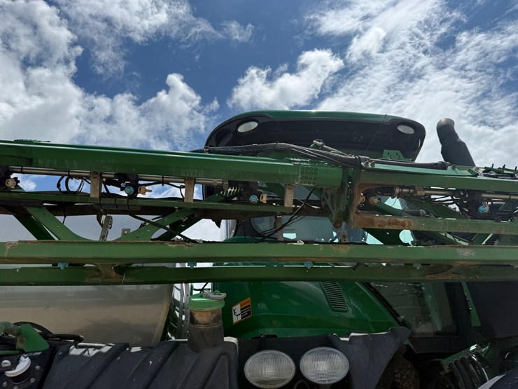 2016-john-deere-r4038-image-76