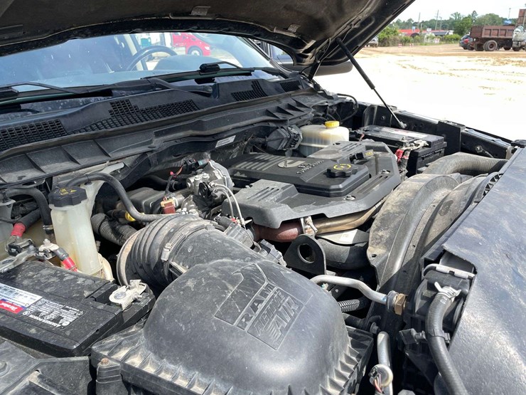 2016-dodge-ram-2500-image-8