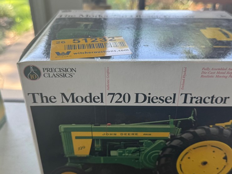 john-deere-720-image-5