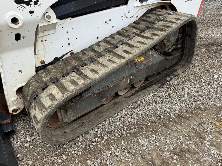 2021-bobcat-t770-image-13