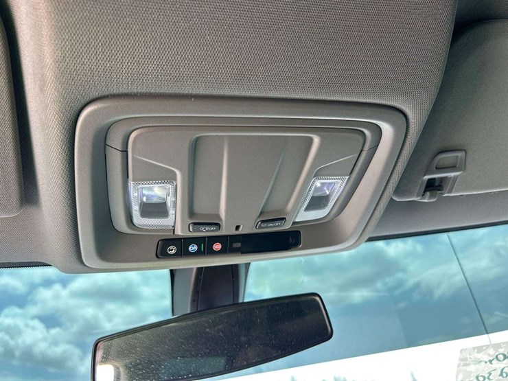 2020-chevrolet-silverado-1500-image-19
