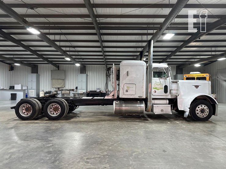 1994-peterbilt-378-image-6