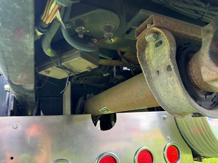 2021-kenworth-w900l-image-22