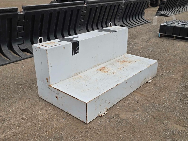 delta-consolidated l-shaped-diesel-tank-image-2