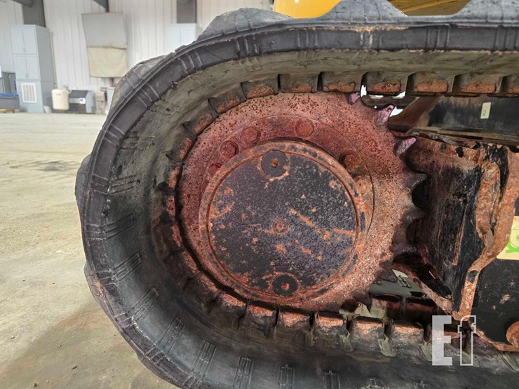 2017-caterpillar-304e2-cr-image-36