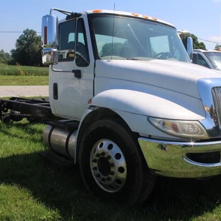 2012 INTERNATIONAL DURASTAR 4300
