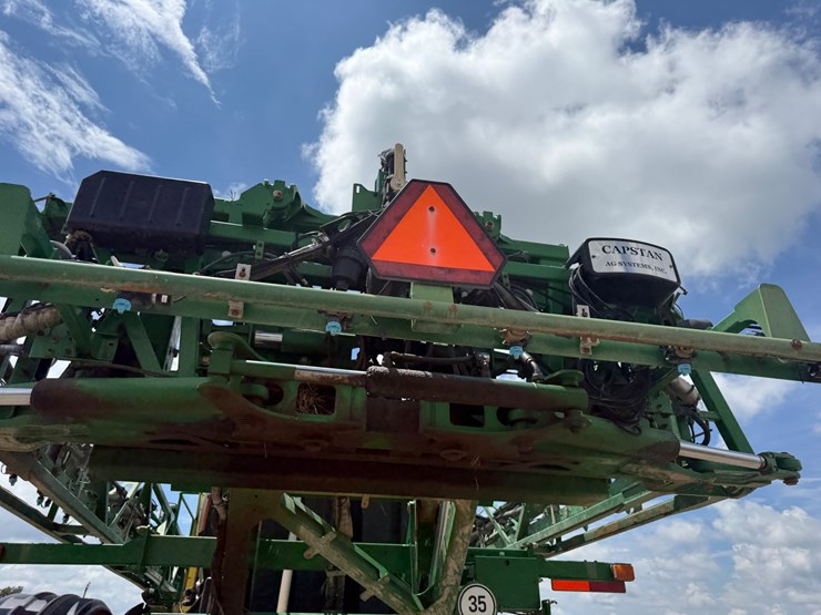 2016-john-deere-r4038-image-92
