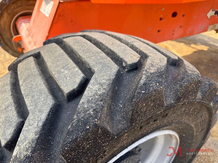 2017-jlg-450aj-image-14