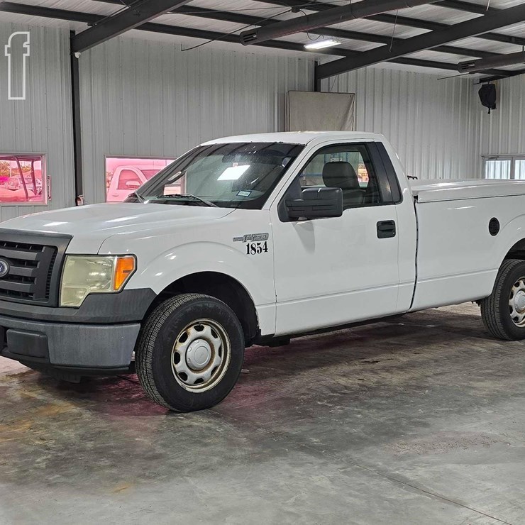 2010 FORD F150 XL