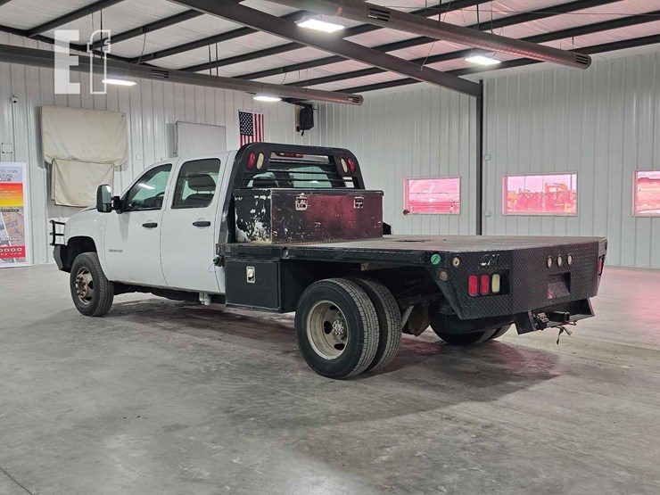 2013-2013-chevrolet-silverado-flatbed-truck-6591-image-4
