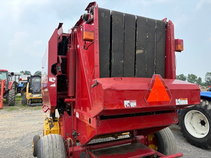 new-holland-br7060-image-9