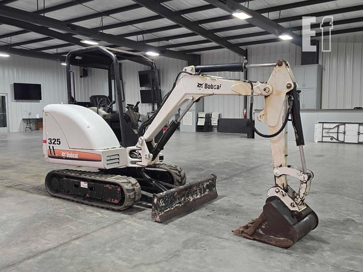 2008-bobcat-325g-image-2