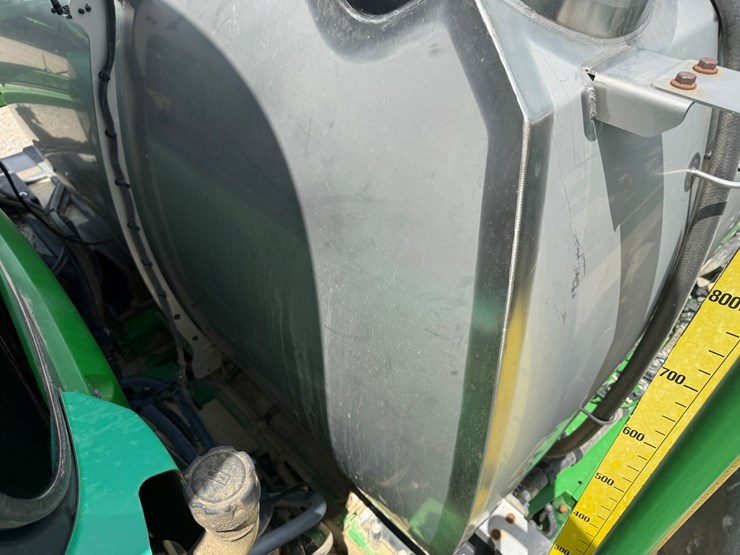 2016-john-deere-r4038-image-99