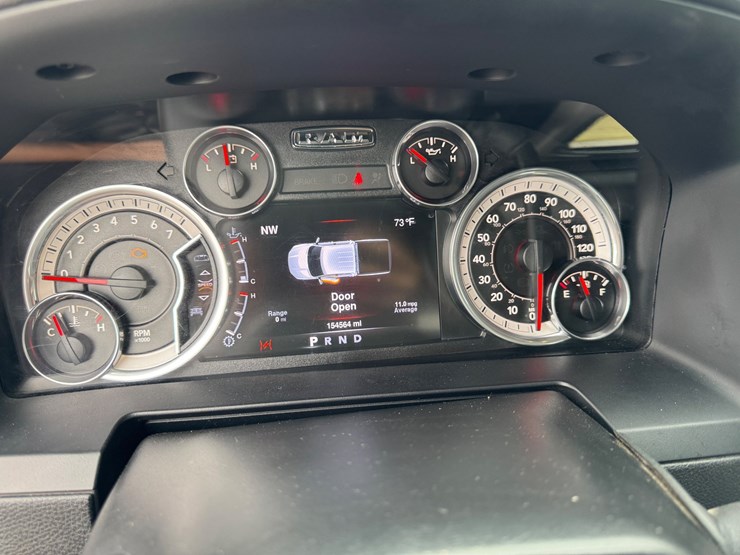 2016-dodge-ram-2500-image-28
