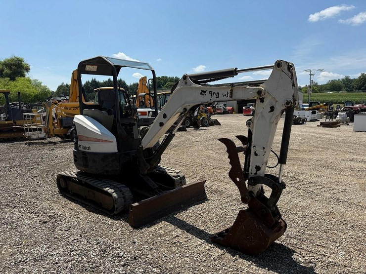 2013-bobcat-e26-image-6