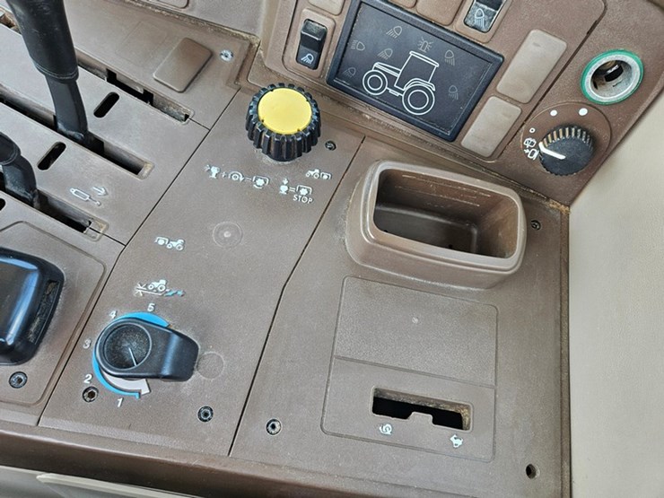 john-deere-6420-image-47