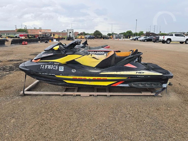 2015-sea-doo-rxt-jet-ski-image-5